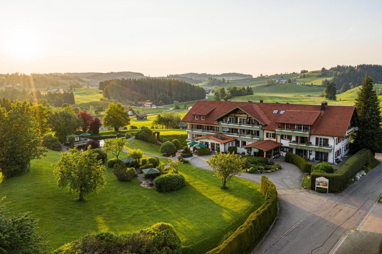 Hotel Johanneshof Oberstaufen Bagian luar foto