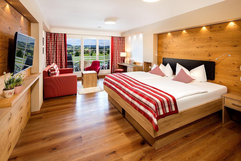 Hotel Johanneshof Oberstaufen Bagian luar foto